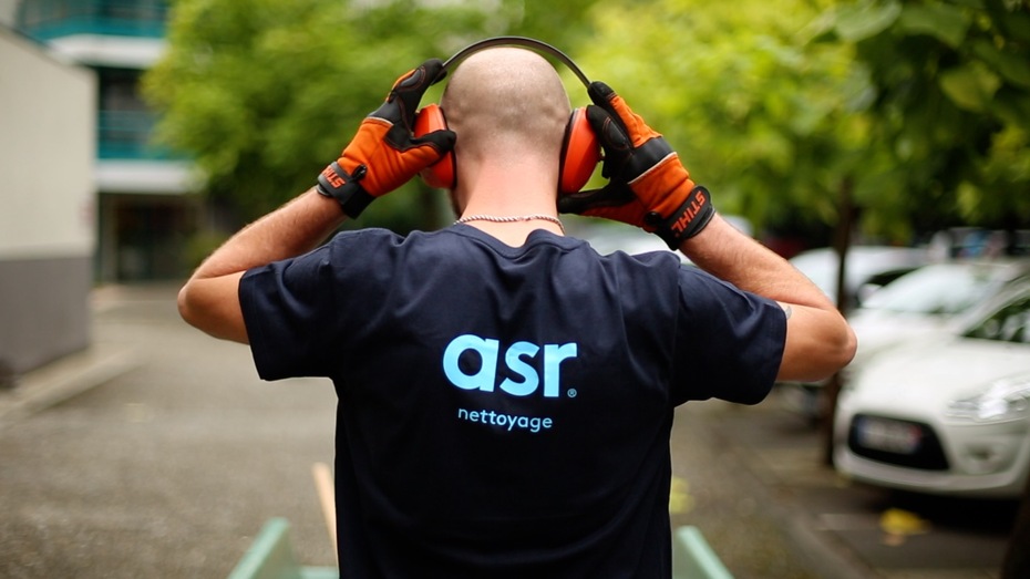 Une ancienne directrice de crèche se lance dans l’entrepreneuriat avec ASR Nettoyage